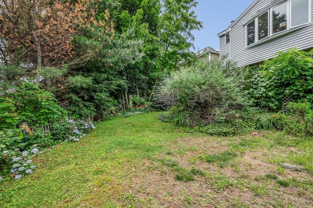 18 South St, Billerica, MA 01821