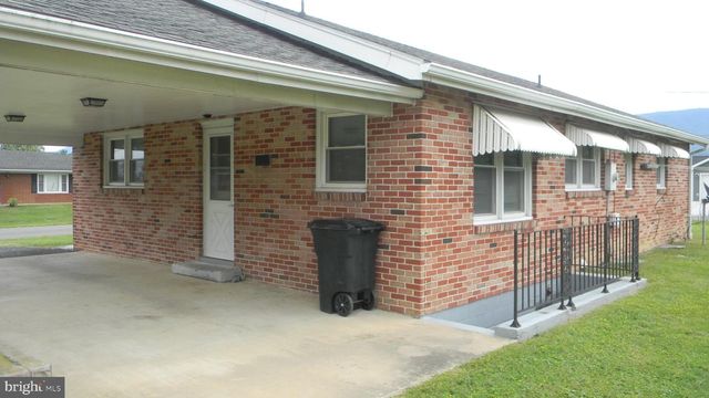 129 APPLE AVE, Mount Jackson, VA 22842