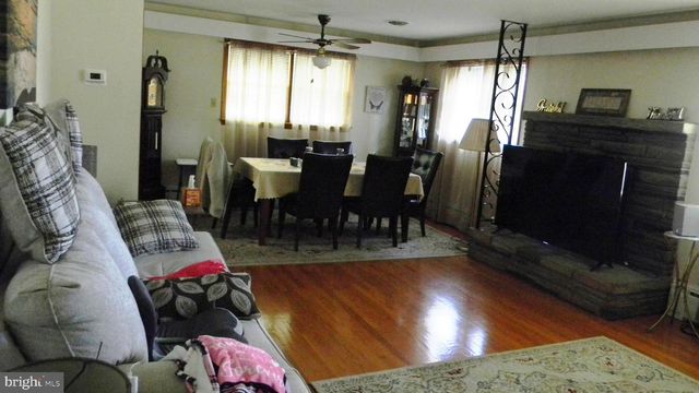 129 APPLE AVE, Mount Jackson, VA 22842