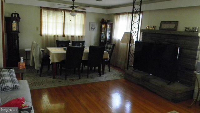 129 APPLE AVE, Mount Jackson, VA 22842