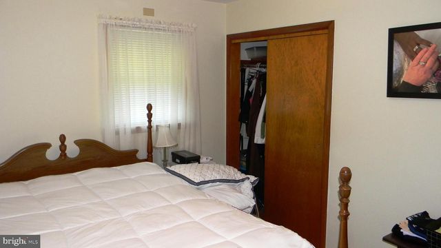 129 APPLE AVE, Mount Jackson, VA 22842
