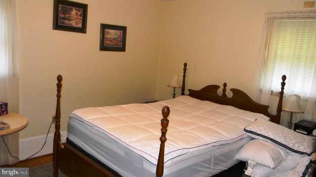 129 APPLE AVE, Mount Jackson, VA 22842
