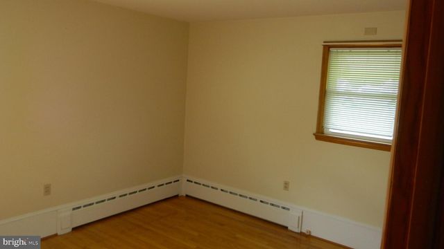 129 APPLE AVE, Mount Jackson, VA 22842