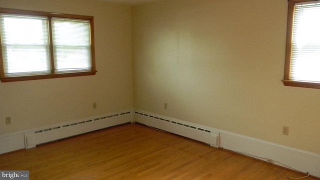 129 APPLE AVE, Mount Jackson, VA 22842