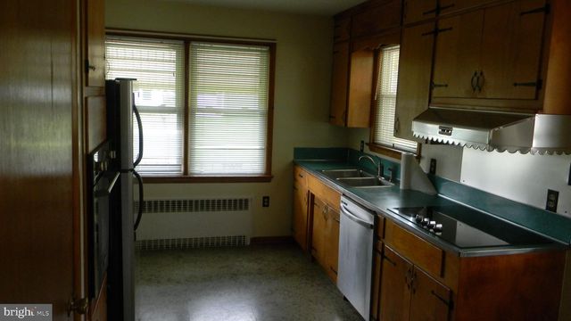 129 APPLE AVE, Mount Jackson, VA 22842