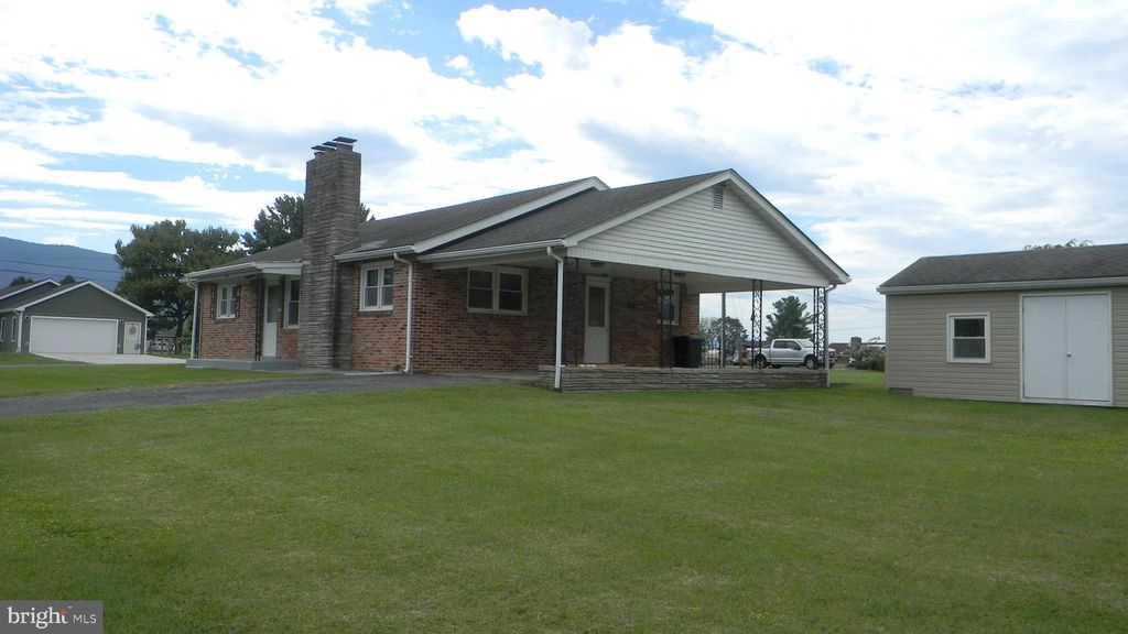 129 APPLE AVE, Mount Jackson, VA 22842