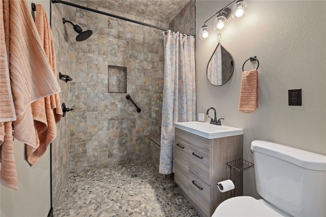 13878 Greasy Valley Road, Prairie Grove, AR 72753