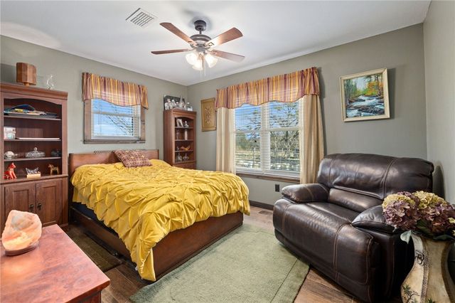 13878 Greasy Valley Road, Prairie Grove, AR 72753