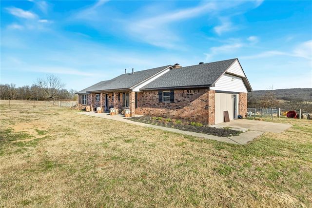 13878 Greasy Valley Road, Prairie Grove, AR 72753