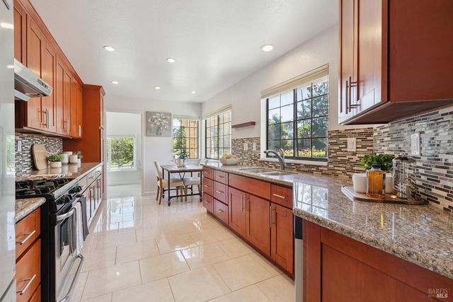 272 S Temelec Cir, Sonoma, CA 95476
