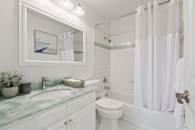 272 S Temelec Cir, Sonoma, CA 95476