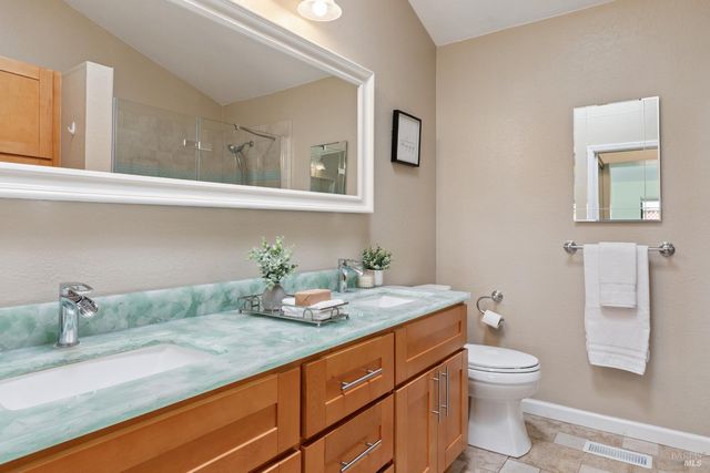 272 S Temelec Cir, Sonoma, CA 95476