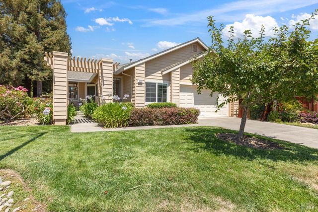 272 S Temelec Cir, Sonoma, CA 95476