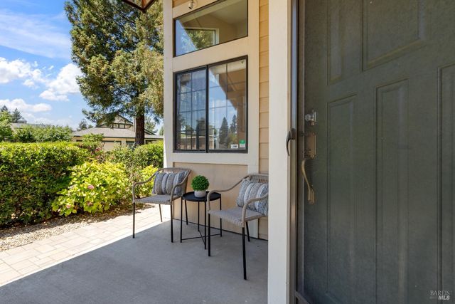 272 S Temelec Cir, Sonoma, CA 95476