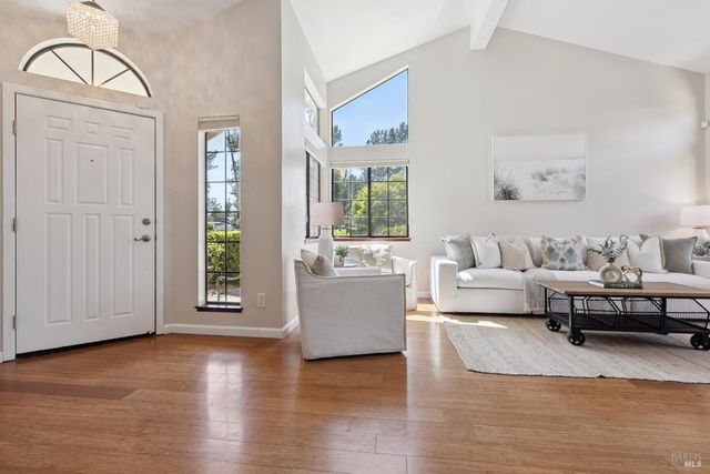 272 S Temelec Cir, Sonoma, CA 95476