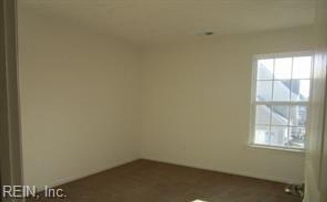 6705 Hampton Roads PW, Suffolk, VA 23435