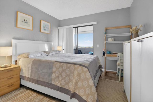 500 Glenwood Circle 537, Monterey, CA 93940