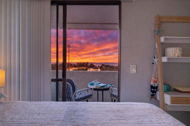 500 Glenwood Circle 537, Monterey, CA 93940