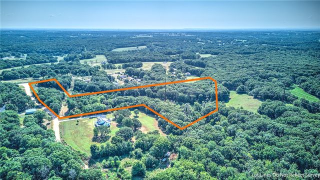 17233 Little John Road, Decatur, AR 72722