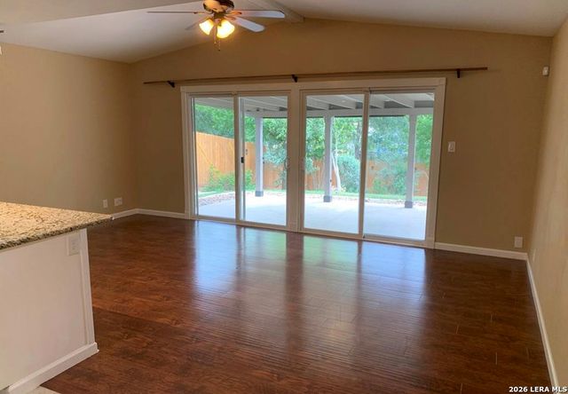 518 Shin Oak, Live Oak, TX 78233