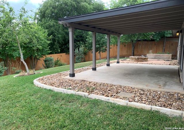 518 Shin Oak, Live Oak, TX 78233