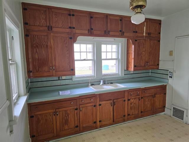 112 Rome Avenue, Rockford, IL 61107