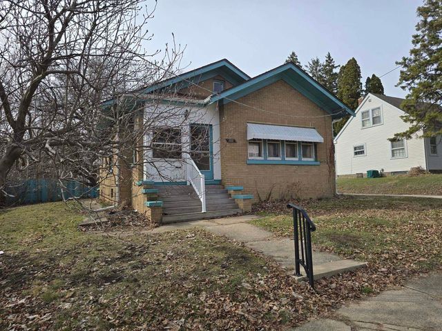 112 Rome Avenue, Rockford, IL 61107
