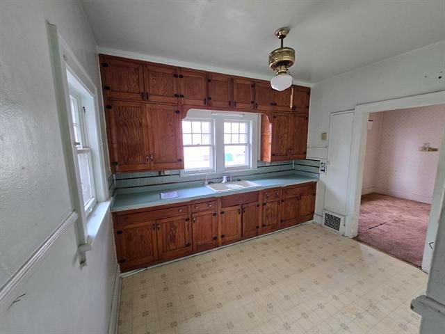 112 Rome Avenue, Rockford, IL 61107