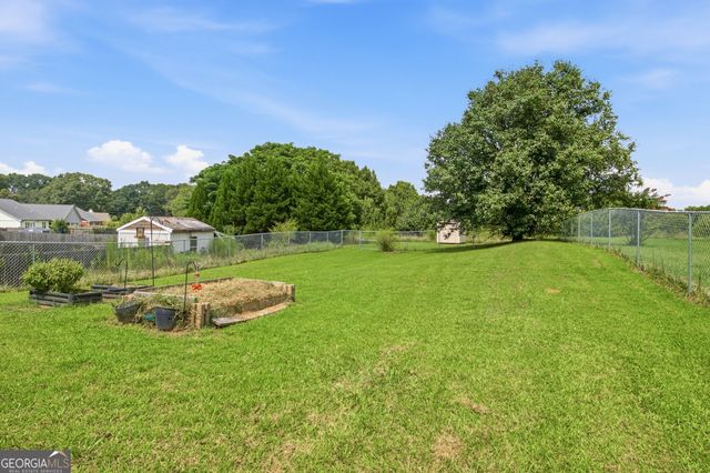 121 Crest View Drive, Carnesville, GA 30521