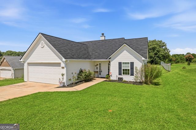 121 Crest View Drive, Carnesville, GA 30521