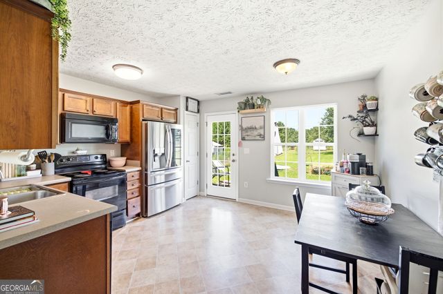 121 Crest View Drive, Carnesville, GA 30521