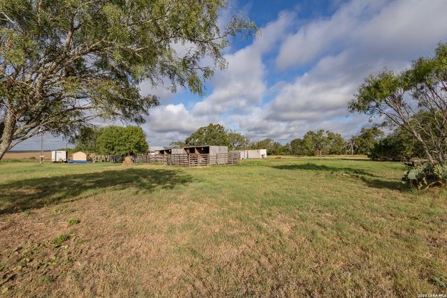 13073 FM 775, La Vernia, TX 78121