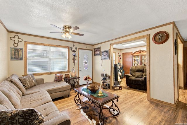 13073 FM 775, La Vernia, TX 78121