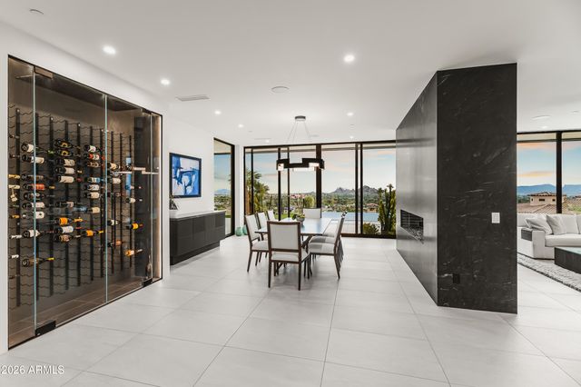 4725 N 56TH Street, Phoenix, AZ 85018