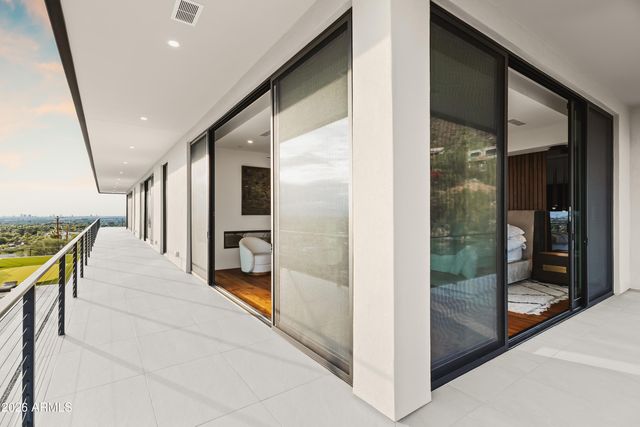 4725 N 56TH Street, Phoenix, AZ 85018