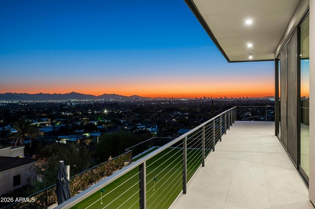 4725 N 56TH Street, Phoenix, AZ 85018