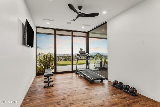 4725 N 56TH Street, Phoenix, AZ 85018