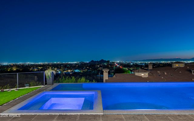 4725 N 56TH Street, Phoenix, AZ 85018