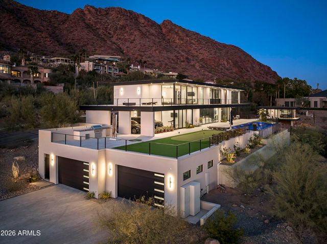 4725 N 56TH Street, Phoenix, AZ 85018