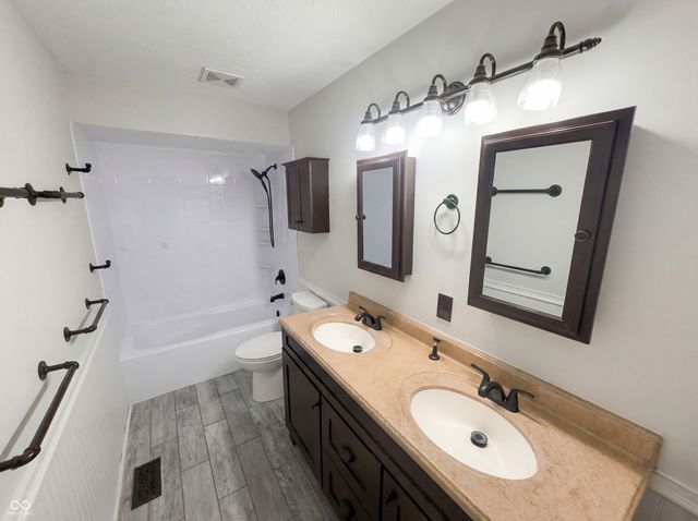 12825 Clifford Circle, Carmel, IN 46032