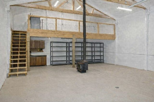 8818 N Ormond Ct, Newman Lake, WA 99025