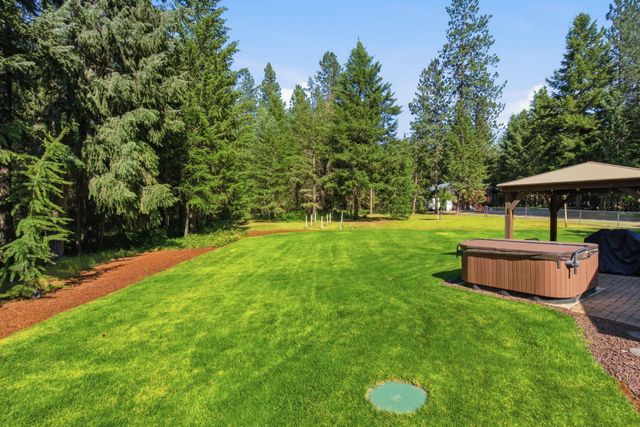 8818 N Ormond Ct, Newman Lake, WA 99025