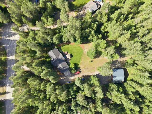 8818 N Ormond Ct, Newman Lake, WA 99025
