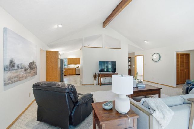 8818 N Ormond Ct, Newman Lake, WA 99025