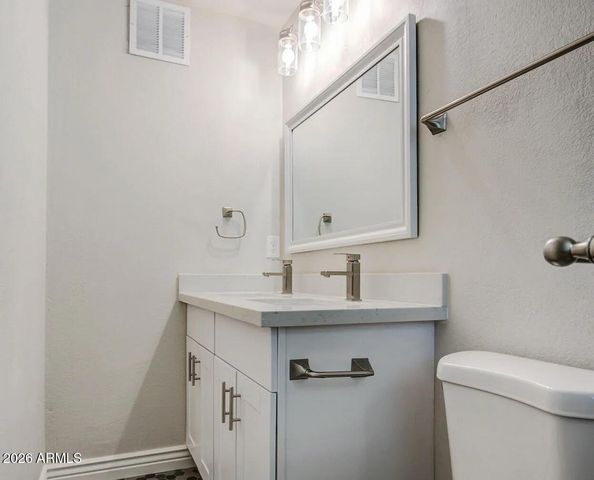 3317 W MONTECITO Avenue, Phoenix, AZ 85017