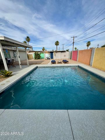 3317 W MONTECITO Avenue, Phoenix, AZ 85017