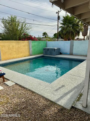 3317 W MONTECITO Avenue, Phoenix, AZ 85017