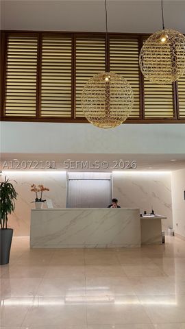 540 Brickell Key Dr 1101, Miami, FL 33131