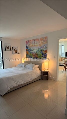 540 Brickell Key Dr 1101, Miami, FL 33131