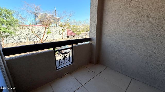 420 W 1st Street 214, Tempe, AZ 85281